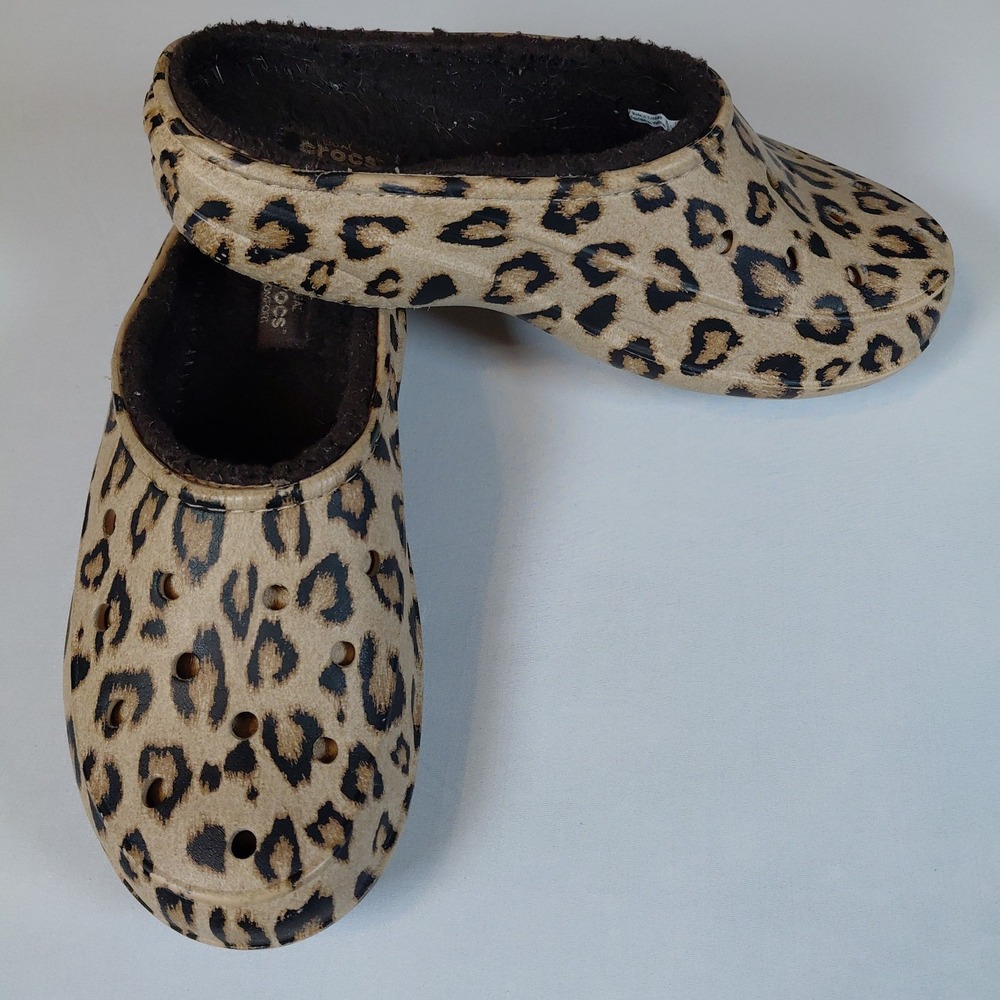 Crocs Freesail Leopard Print Faux Fur Lined Slip On Clogs Size 7 Fleece